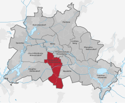 Karta över Berlins stadsdelsområden med Tempelhof-Schöneberg rödmarkerat.