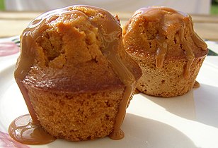 Kuorrutuksena muffinseilla.