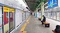 Line 1 platforms