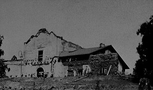 Mission San Diego de Alcala front 1910s.jpg