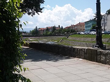 Кеј поред Ветернице, Лесковац.