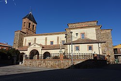 Gereja Santiago Apóstol di Villares de Órbigo, León, Sepanyol