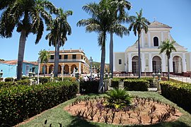 Plaza Mayor, Trinidad, Cuba.jpg