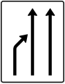 Zeichen 531-21 Einengungstafel; Darstellung ohne Gegenverkehr: noch zwei Fahrstreifen rechts in Fahrtrichtung