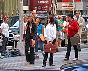 Hathaway filming The Devil Wears Prada (18 September 2005)