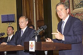 Vladimir Putin 22 July 2001-8.jpg