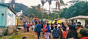 Prozession zur Pfarrkirche von Lolotoe