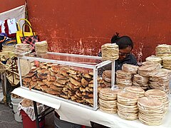 Gorditas de horno y gorditas de nata - Dolores Hidalgo, Gto.jpg