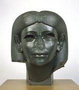 雌性獅身人面像的頭部，公元前1876-1842年。布魯克林博物館