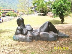 Monumento, Facultad de Ingeniería, Mérida, Venezuela.jpg