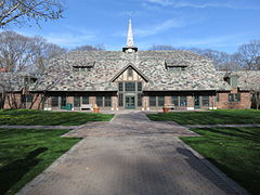 Visitor center at Planting Fields Arboretum in 2016