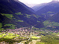 Das Suldental mit dem Suldenbach bei Prad mit Blick talaufwärts nach Stilfs