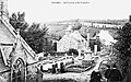 Locarn : église et cimetière vers 1925 (carte postale).