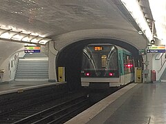 Métro Bolivar 2016 - Rame départ LBlanc.jpg