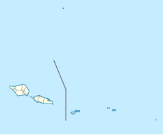 Mapa konturowa Samoa, po lewej nieco na dole znajduje się czarny trójkącik z opisem „Mauga Silisili”