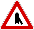 Merging traffic from right (পূর্বের ব্যবহৃত চিহ্ন )