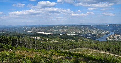 Panoramica do Miño desde San Trocado (Punxín)