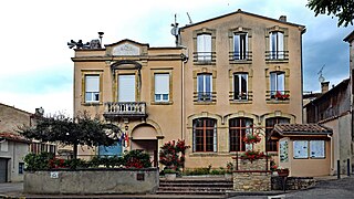 Mairie école.