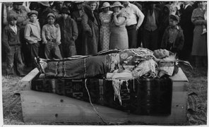 Shoshone tribal member lying in state. Charles Peterson not his real name according to George LaVatta. - NARA - 298654.tif