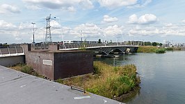 Zijaanzicht brug 2002 (juli 2018)