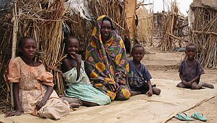 Darfur IDPs children sitting.jpg