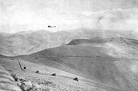 Geo Chávez sobrevolant el Simplon - 1910.jpg