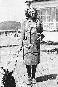 Eva Braunová v roku 1942