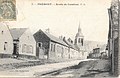 La rue principale et l'ancienne église vers 1905.