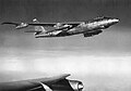 Стратегічний розвідувальний літак B-47 Stratojet з авіабази Оффут у польоті. 1950-ті роки