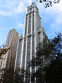 Mrakodrap Woolworth Building v New Yorku postavený v neogotickom štýle
