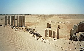 Ruines du temple de Bar'an à Marib, la capitale du royaume de Saba.