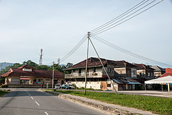 Pusat kota madya Kinarut dan stasiun kereta api