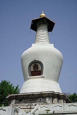 扬州莲性寺白塔