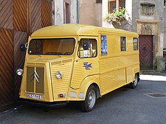 A Citroën H Van used by the PTT.