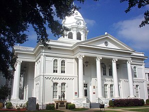 Das Colbert County Courthouse ist Contributing Property des Colbert County Courthouse Square Historic Districts, der seit Mai 1973 im NRHP eingetragen ist.[1]