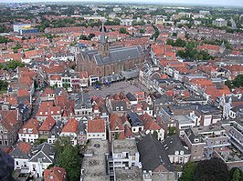 De Sint-Joriskerk gezien vanaf de Onze Lieve Vrouwetoren