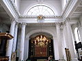 St. Mary Woolnoth (1716–23), intérieur tourné vers l'est.