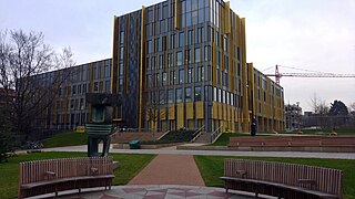 The Main Library from University Square, University of Birmingham - geograph.org.uk - 6035168.jpg