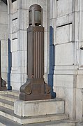 Charleroi - Hôtel de ville - entrée - 04.jpg