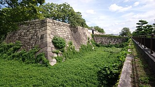 Dry moat at Osaka Castle Park, September 2017.jpg