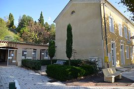 The town hall in Rompon