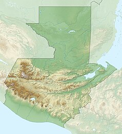 Mapa konturowa Gwatemali, na dole po lewej znajduje się czarny trójkącik z opisem „Almolonga”