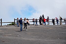 Turistas Volcan Irazu CRI 01 2020 3796.jpg