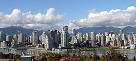 Vista generala de Vancouver (roge) dins son airal urban (gris) e la província de Colómbia Britanica (verd).