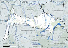 Carte en couleur présentant le réseau hydrographique de la commune