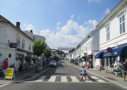 Road through Risør