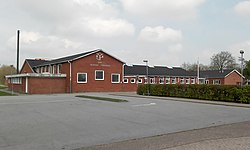 Friskole, BørneUnivers og hal