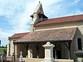 Vue latérale de l'église Sainte-Croix (août 2010)