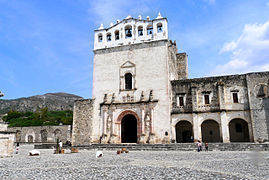 Templo y exconvento de los Santos Reyes, en Metztitlán.