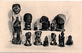 Korwar figures, northwest New Guinea.jpg